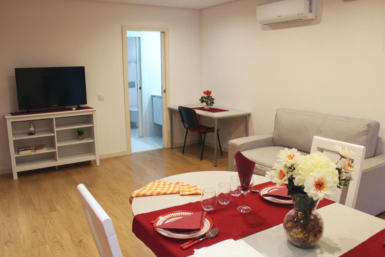 Isis Guest House ブラガ エクステリア 写真