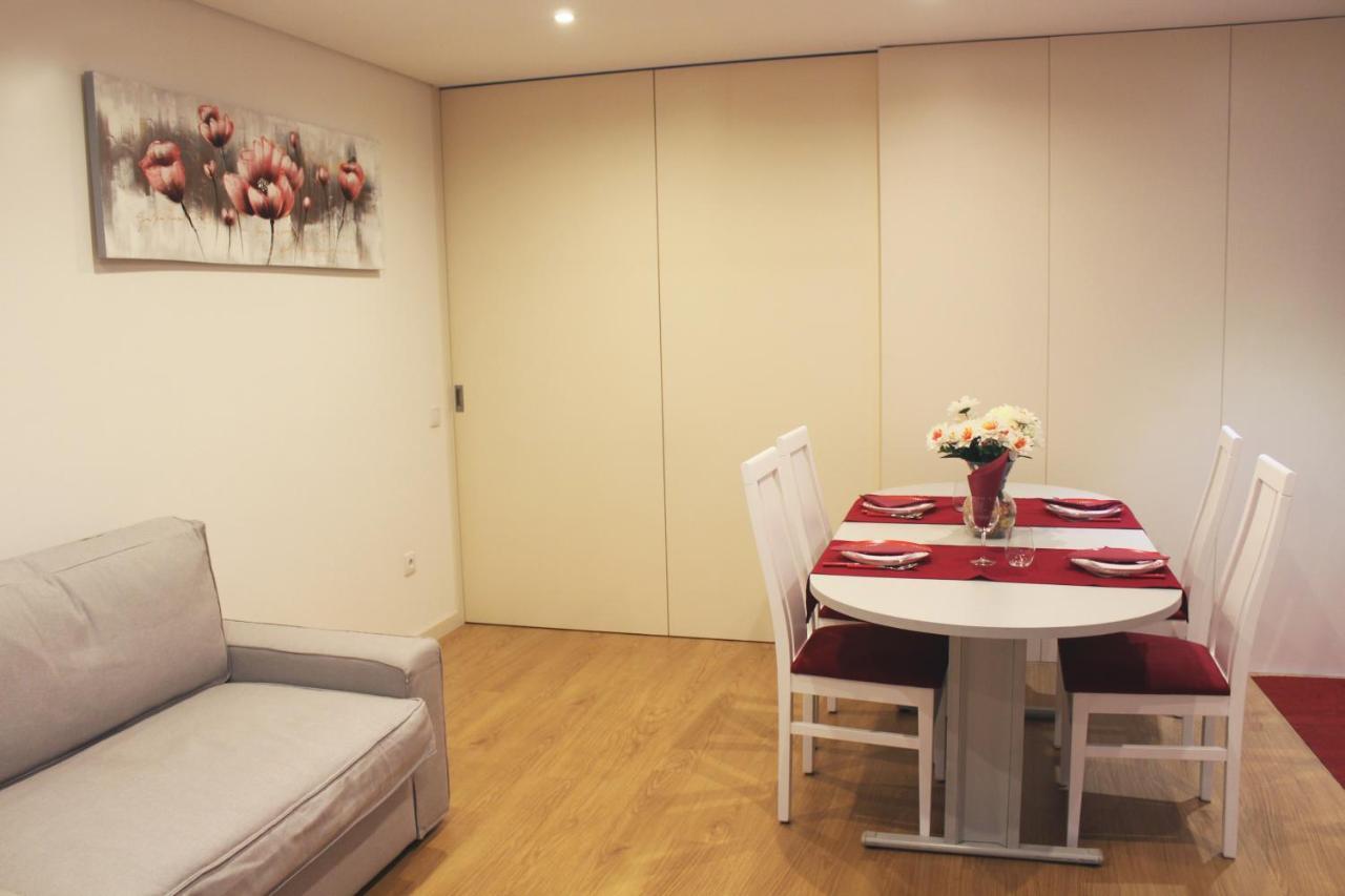 Isis Guest House ブラガ エクステリア 写真